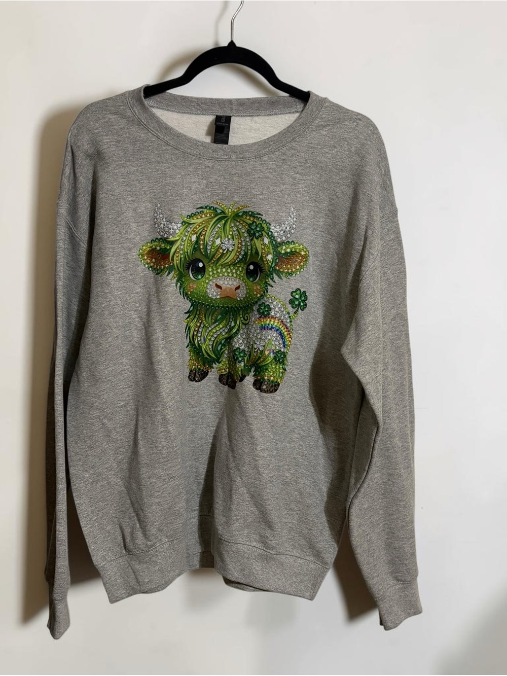 Gildan Gray Crewneck Sweater with Green Highland Cow Graphic